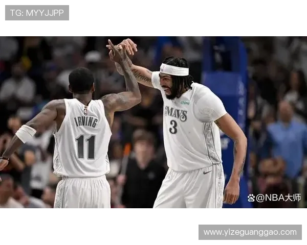 浓眉晒照为新赛季热身队友拉塞尔欧文弗拉格齐聚展现团队氛围